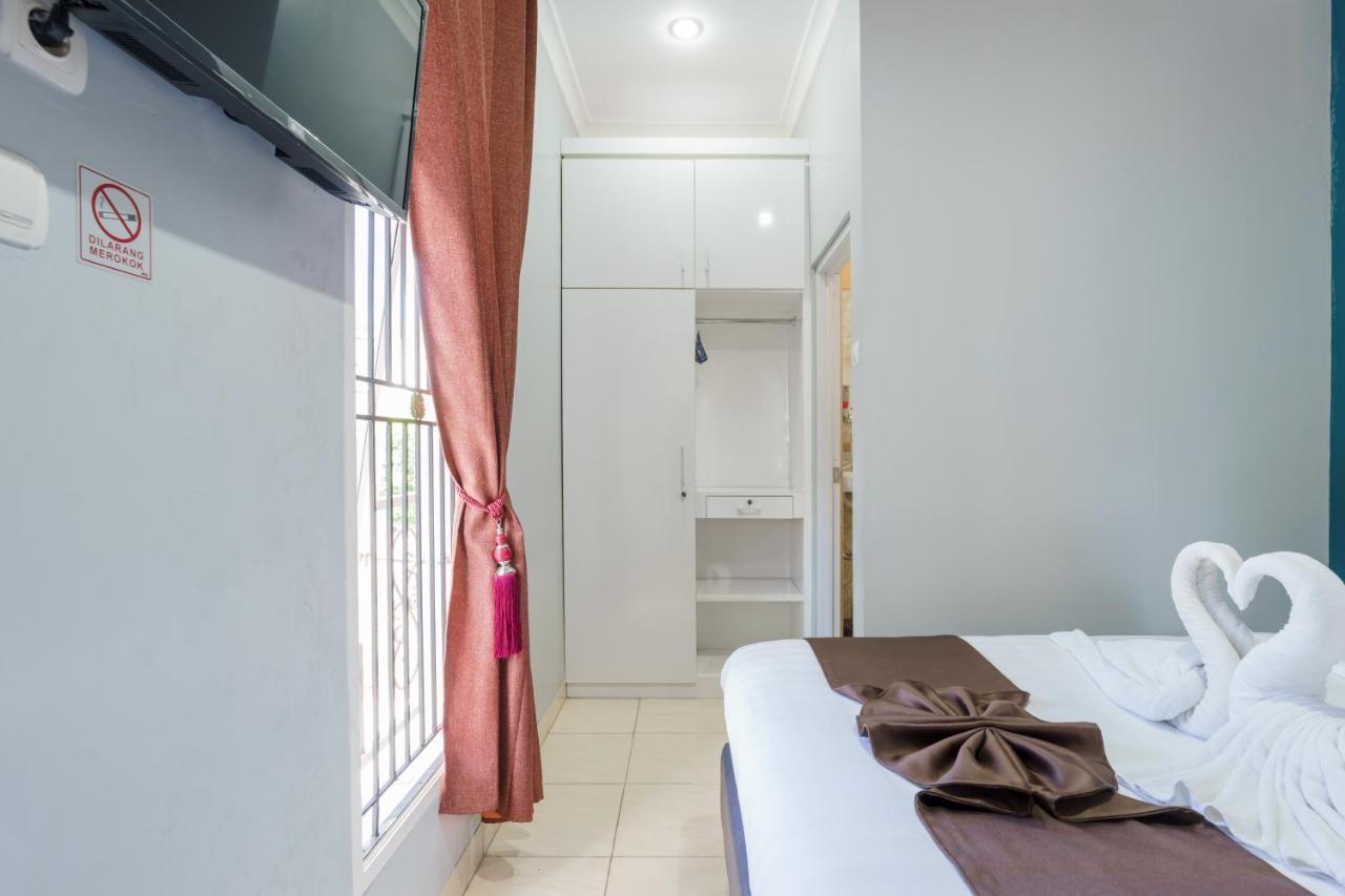 Fast Hous Syariah Bogor Mitra Reddoorz Hotel Exterior photo