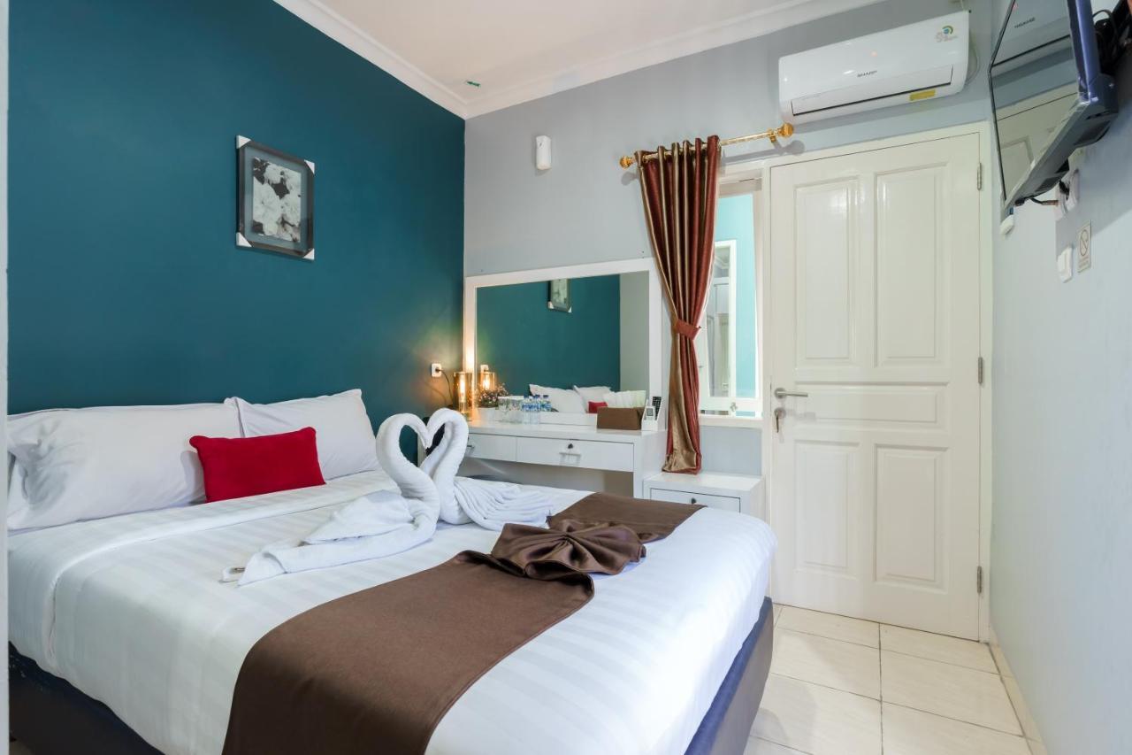 Fast Hous Syariah Bogor Mitra Reddoorz Hotel Exterior photo