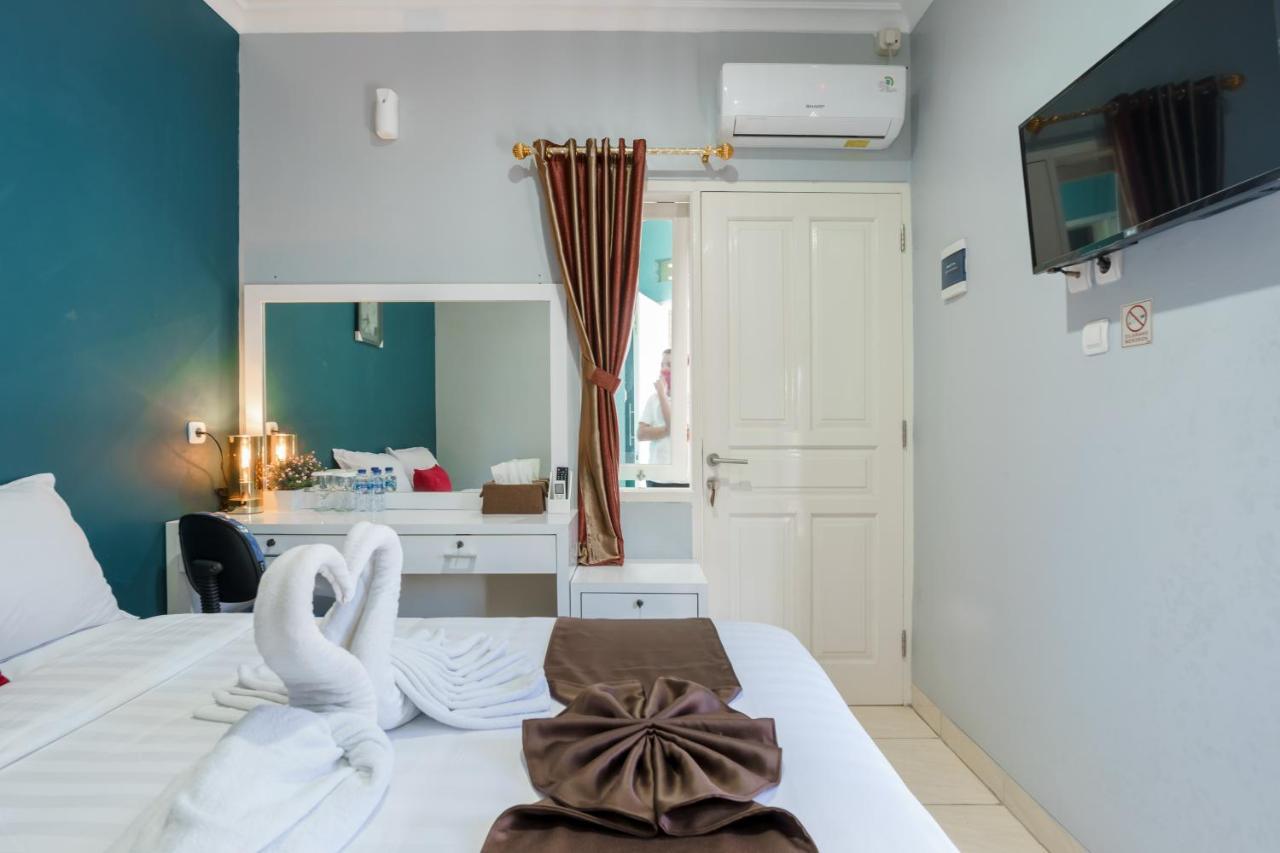Fast Hous Syariah Bogor Mitra Reddoorz Hotel Exterior photo